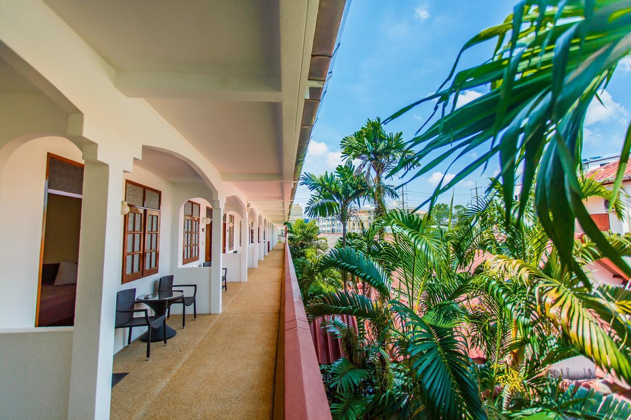 Panda Hotel Patong Bagian luar foto