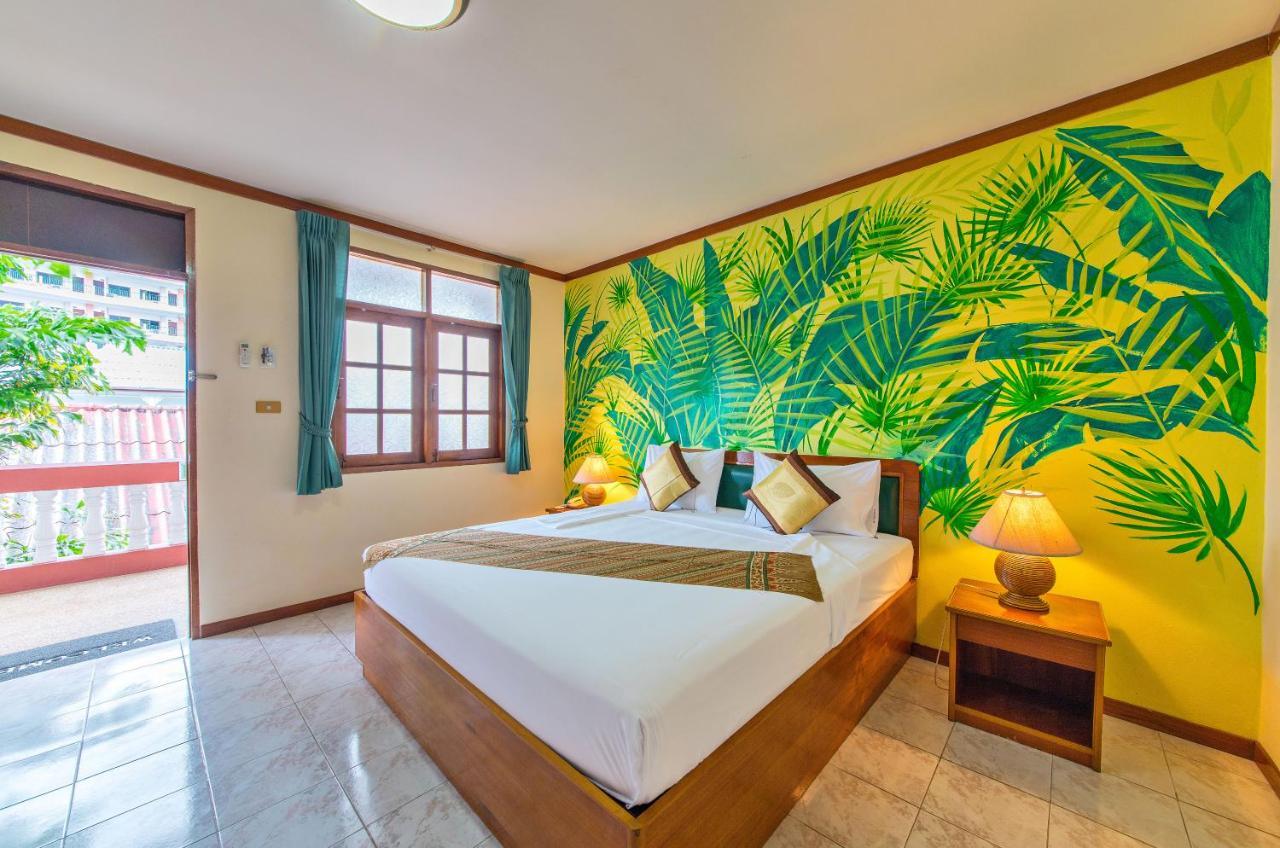 Panda Hotel Patong Bagian luar foto