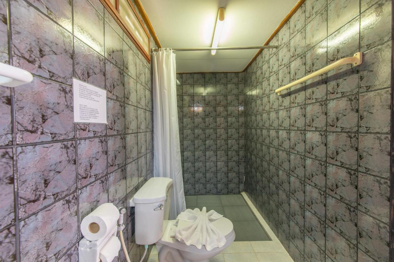 Panda Hotel Patong Bagian luar foto