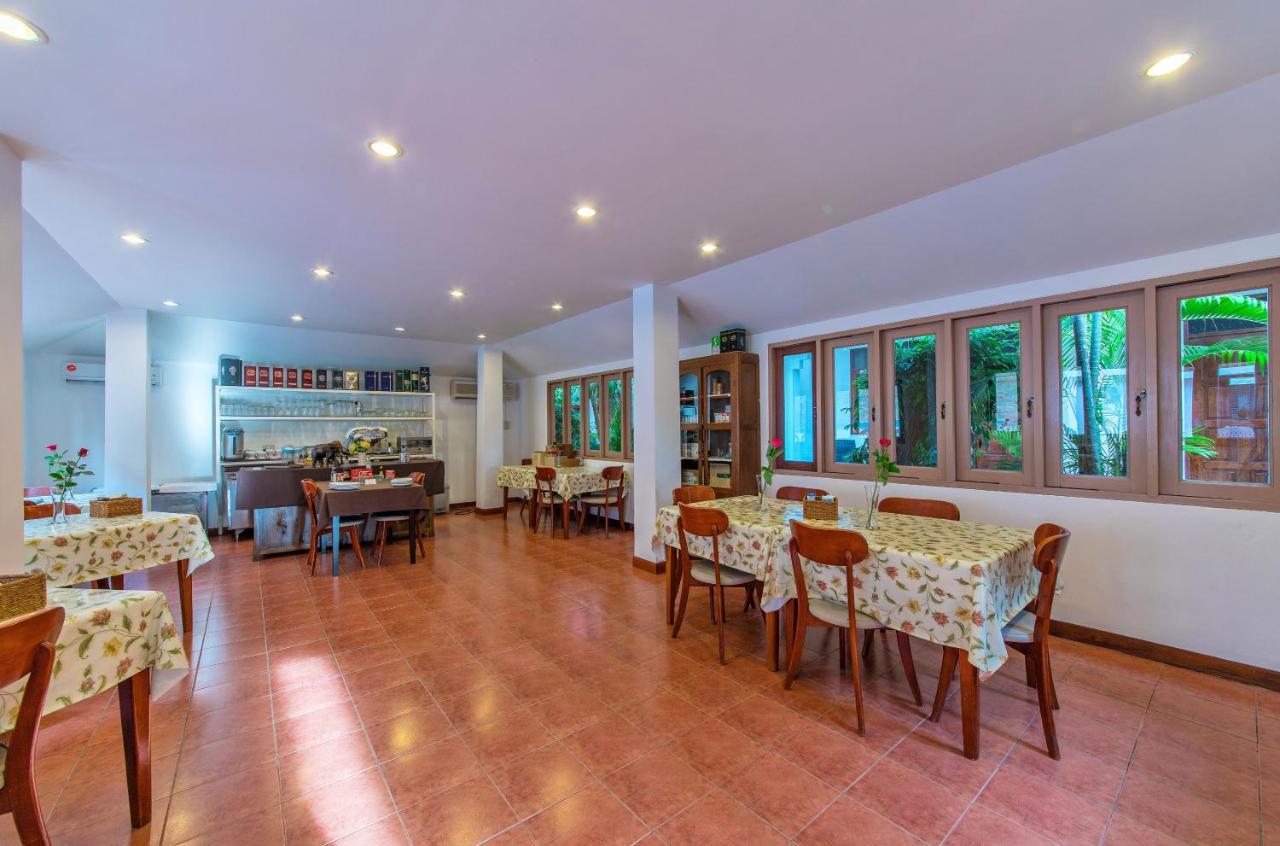 Panda Hotel Patong Bagian luar foto