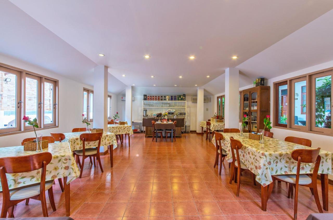 Panda Hotel Patong Bagian luar foto