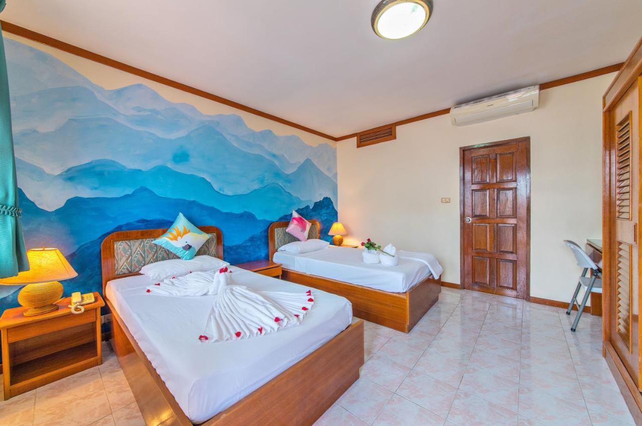 Panda Hotel Patong Bagian luar foto